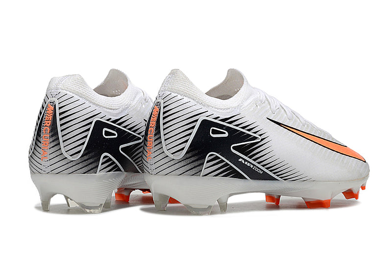 Chuteira Nike Air Zoom Mercurial Vapor 16 Elite FG Campo - Branco e Preto