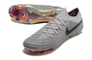 Chuteira Nike Phantom GX2 Elite Campo FG
