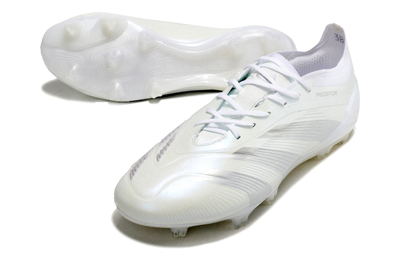 Chuteira Adidas Predator Elite FG Campo - Branco