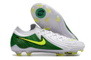Chuteira Nike Phantom GX2 Elite Campo FG