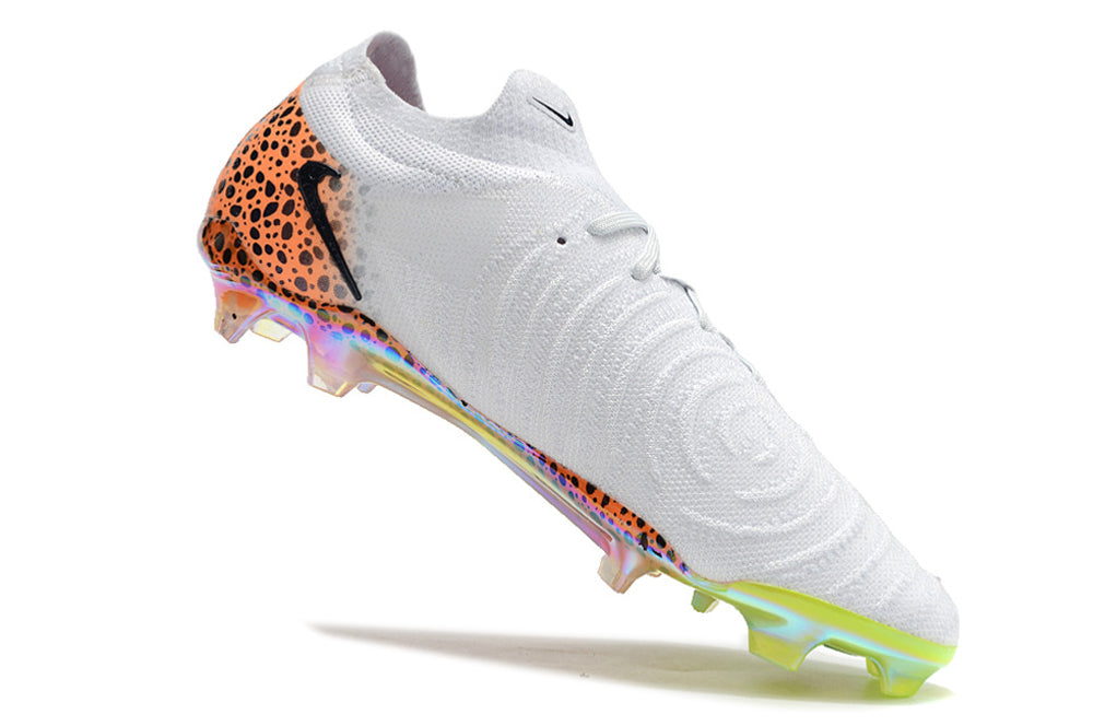 Chuteira Nike Phantom GX2 Elite Campo FG 