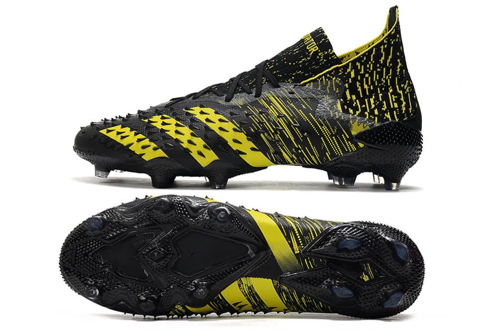 Chuteira Adidas Predator Freak.1 FG Campo